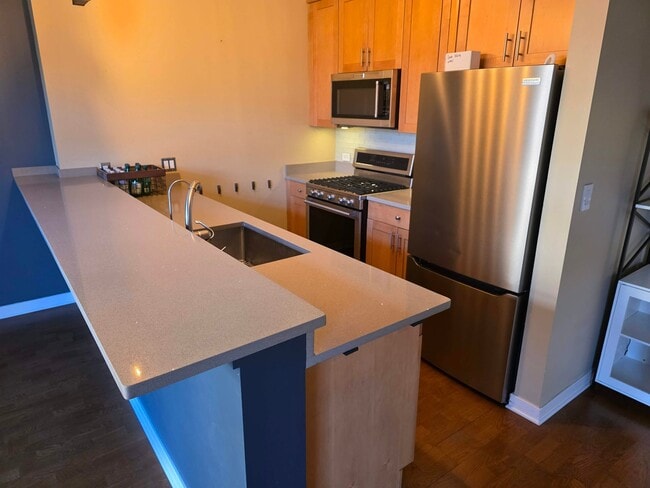 Photo - 24 W Station St Unit 416