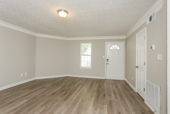 Photo - 1343 Ling Dr