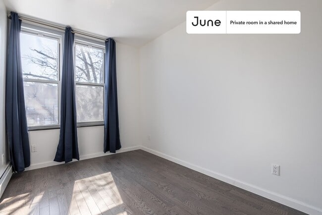 Photo - Room in Shared 4 bed/2 bath home Unidad C