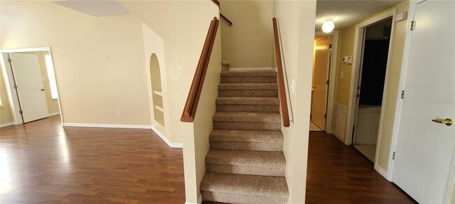 Photo - 2411 Berkshire Ct
