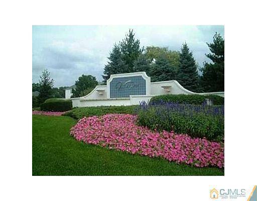 Building Photo - 1725 Waterford Dr Rental