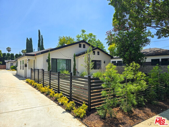 Photo - 94 S Vinedo Ave
