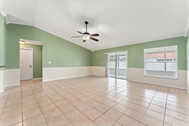 Photo - Cute 3/2 Home with Bonus room and Fenced B...