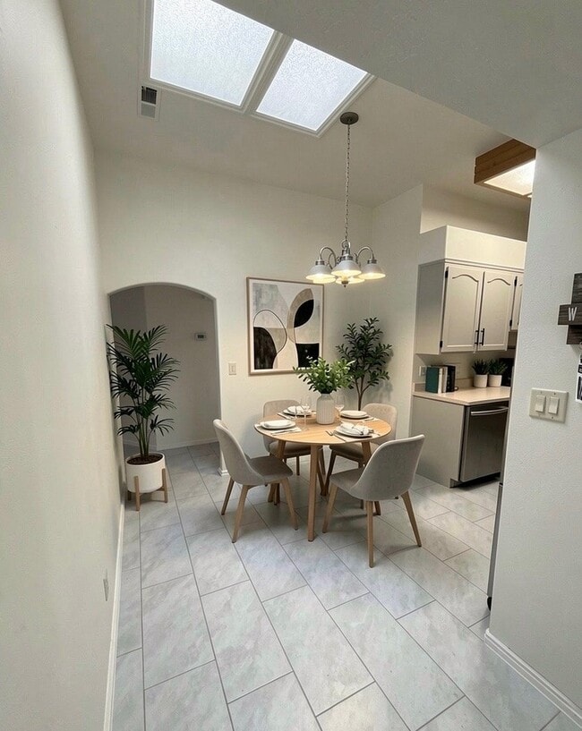 Photo - 2050 W Canyon View Dr
