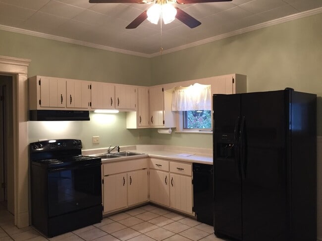 Photo - 3921 Longview Ave Unit 3919 Longview Ave Erie Pa