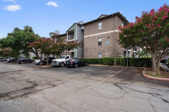 Photo - 12166 Metric Blvd Unit 1
