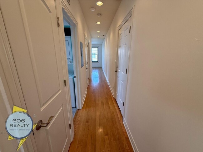 Photo - 5207 W Belmont Ave Unit 2C