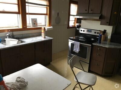 Building Photo - 64 Chetwynd Rd Unit 1 Rental