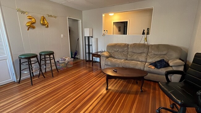 Photo - 158 Holland St Unit 1