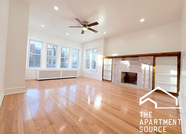 Building Photo - 5713 N Talman Ave Unit 1