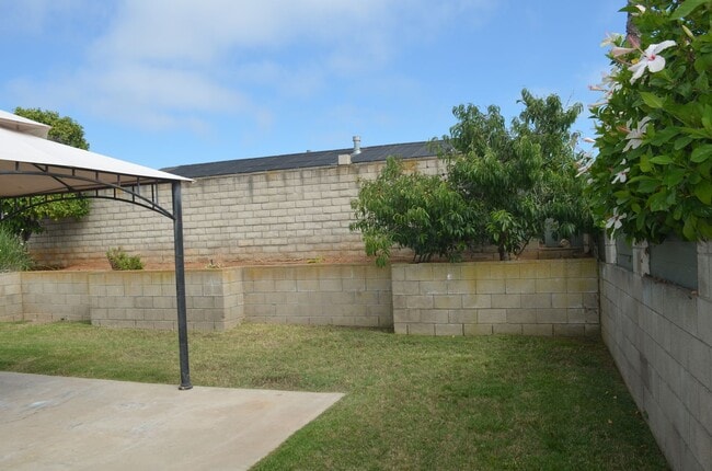 Photo - University City 4 Bedroom 2 Bath room Home for Rent