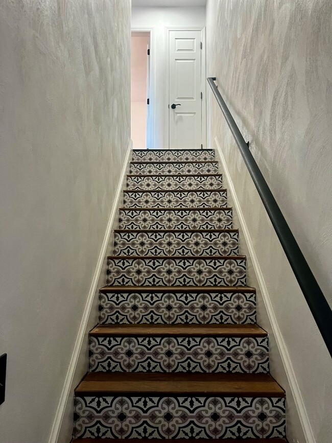 Photo - 820 Whitney Ave NW