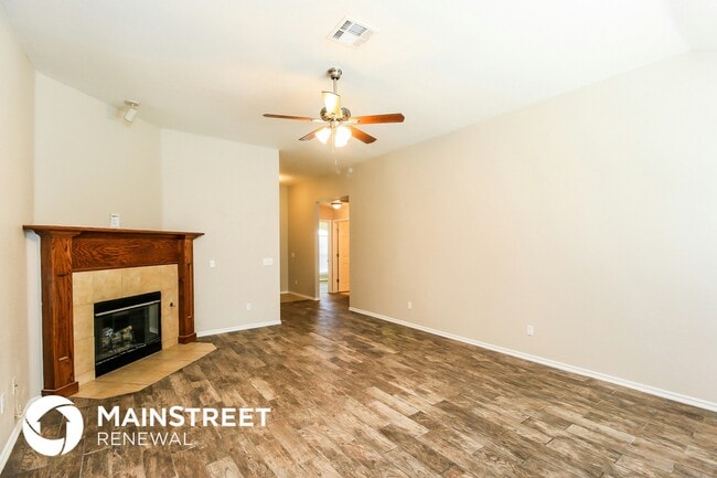 8004 Eagle Cir
