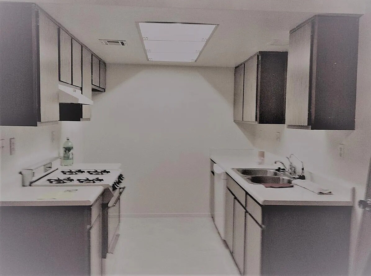 Photo - 457 N Lamb Blvd