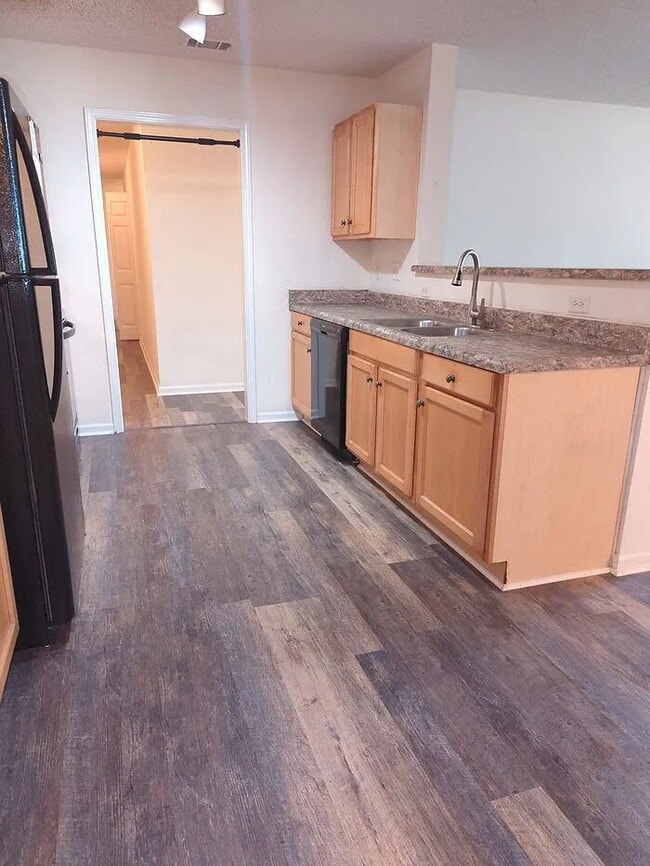 Photo - Single Room w/ Private Bathroom in Hart's Cove