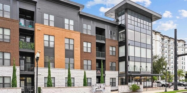 Photo - 776 N Orange Ave