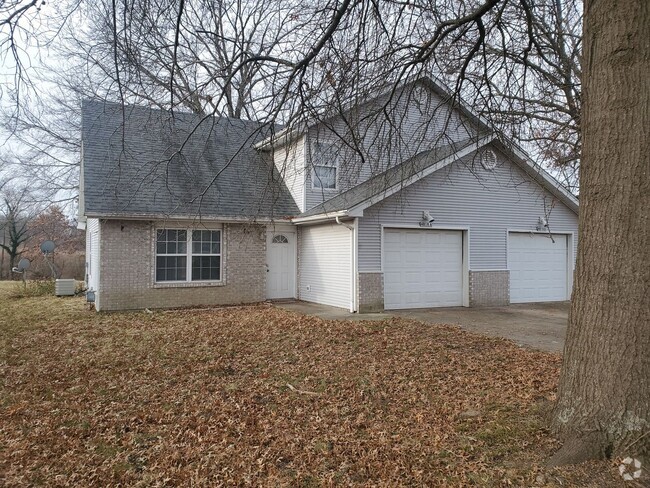 Building Photo - 4818 Prairie Cir Unit A Rental