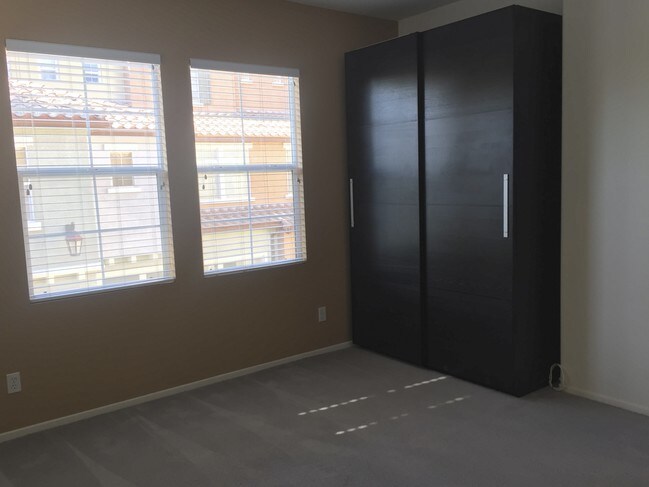 Master Bedroom Wardrobe Closet - 28204 Canterbury Ct