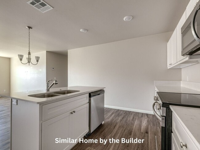 Photo - Pet-Friendly 3-Bed Home – Move-In Ready with Garage