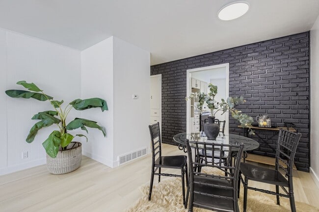 Photo - 604 Colorado St