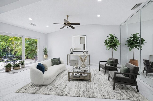 Photo - 5284 Breadfruit Cir