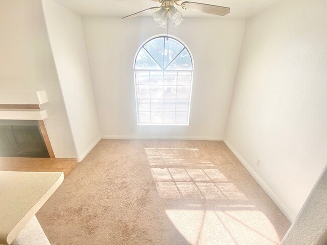 2970 Juniper Hills Blvd