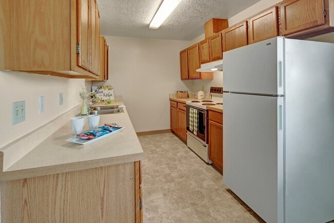Building Photo - Legacy Rental