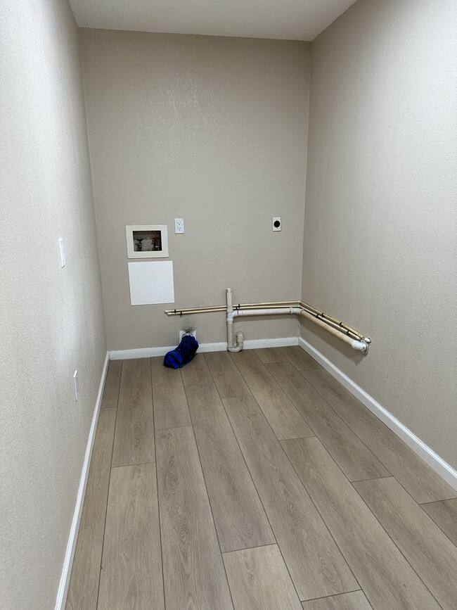 Building Photo - 707 Puckett Rd Rental
