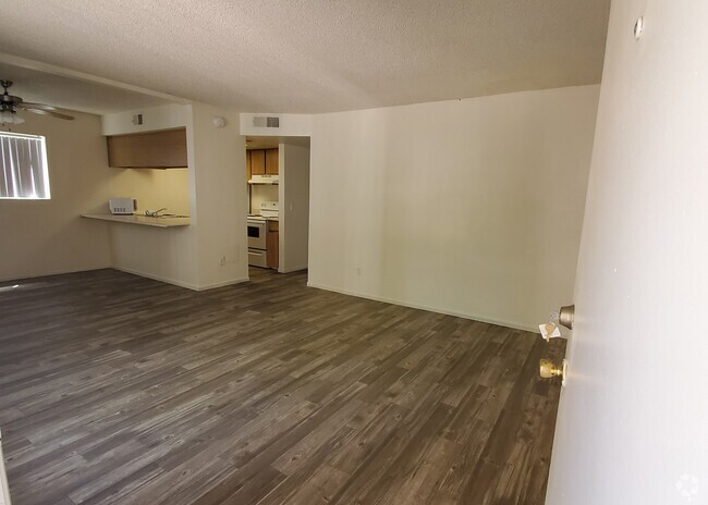 Building Photo - University Park Rental