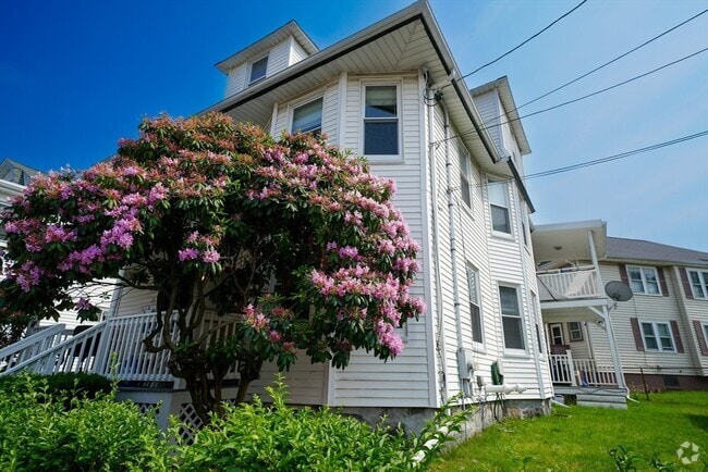 Building Photo - 15 Merrymount Ave Unit 1 Rental