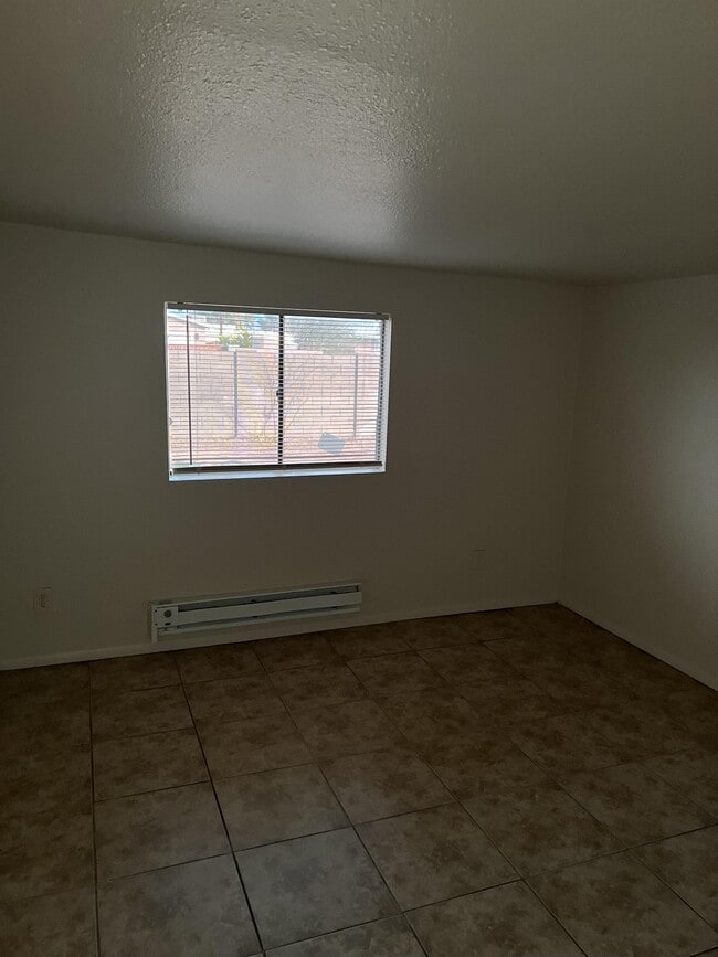 Photo - 1303 S Van Buren Ave Unidad 1