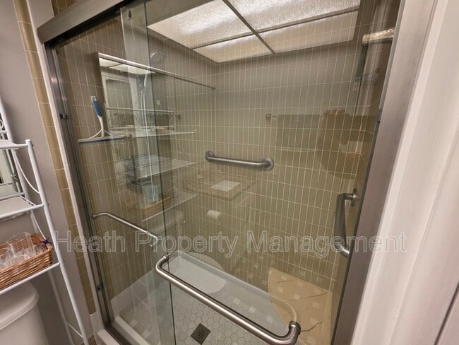 Photo - 1012 Pearce Dr Unit 304