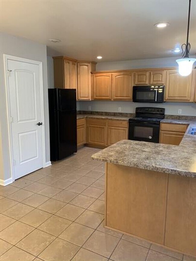 Building Photo - 406 Jasmine Dr Rental