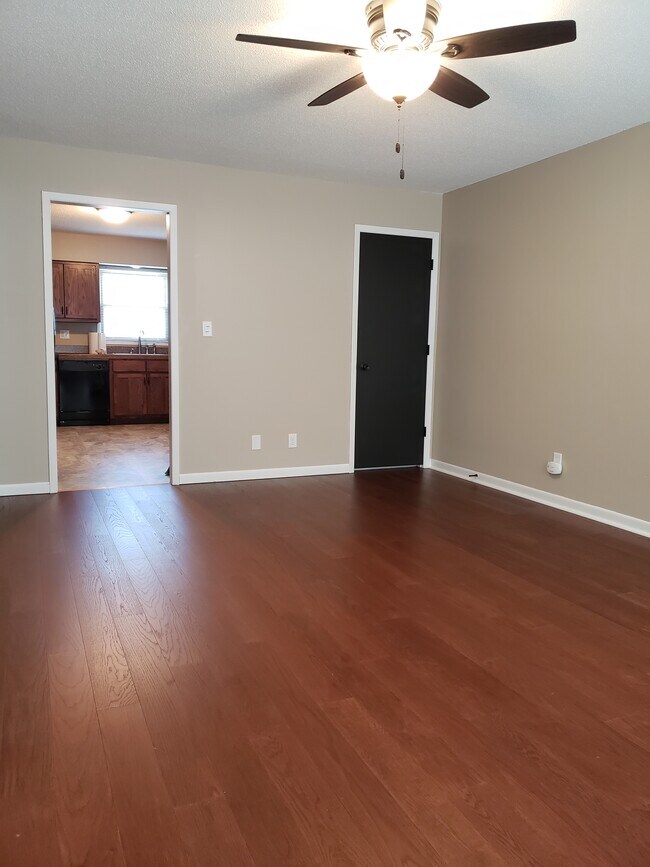 Photo - 1521 N Dakota Ave