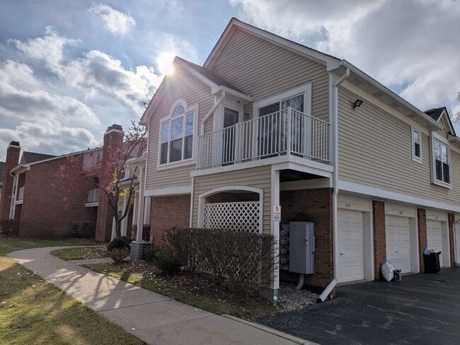 Building Photo - 56254 Troon N Unit 17