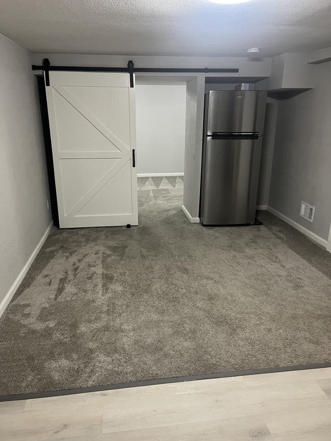 1543 Oak Ct Unit Basement