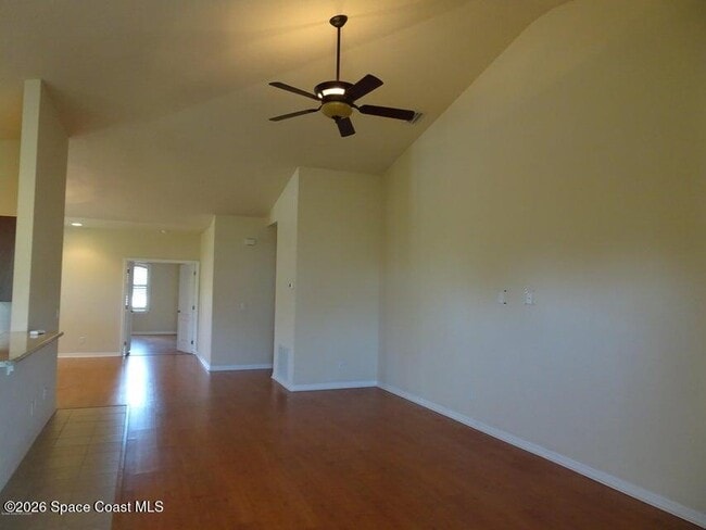 1020 Venetian Dr Unit 205