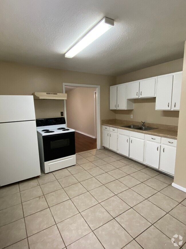 Building Photo - CCSW Four - 5011 Rental