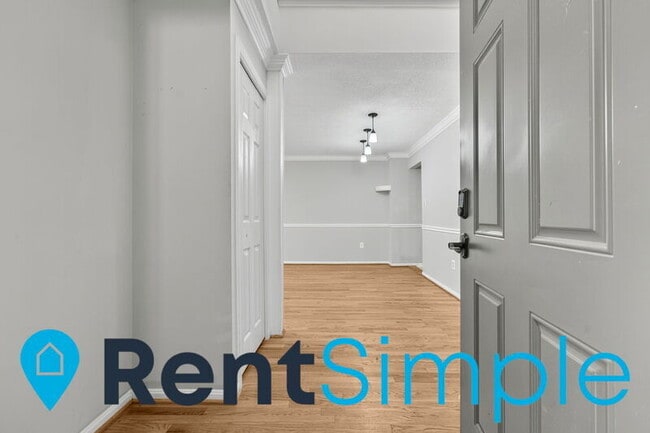 Photo - 6027 Scarborough Commons Ln