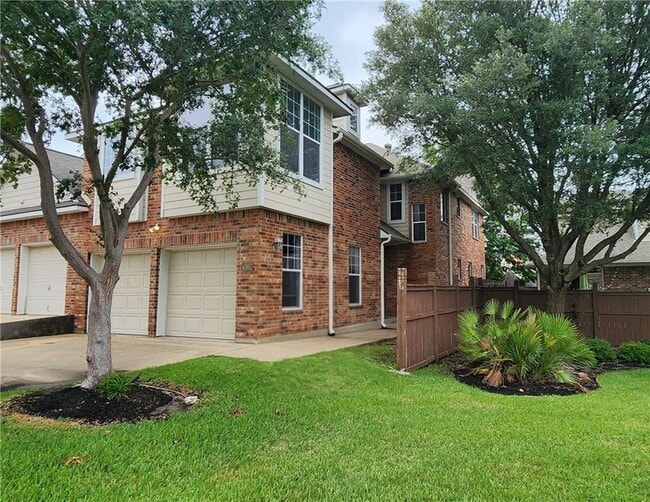 Building Photo - 4307 Spg Hl Dr
