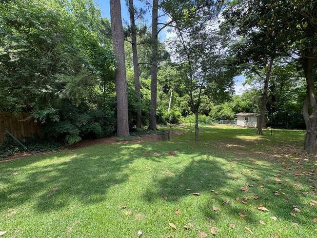 Photo - Executive Rental 4 bed 3 bath home in the heart of Country Club
