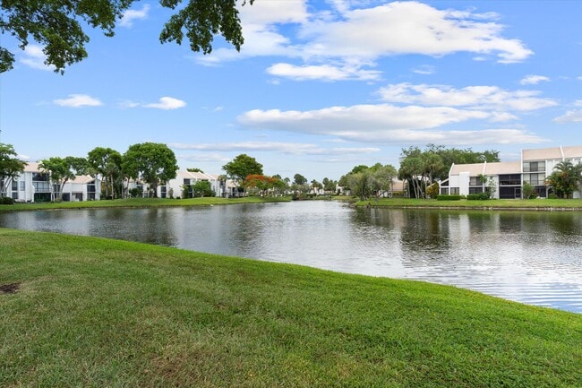Photo - 609 Bridgewood Dr