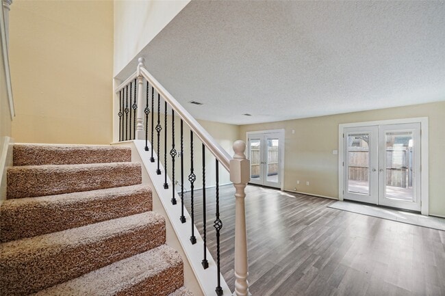 Photo - 5836 Sampley Way