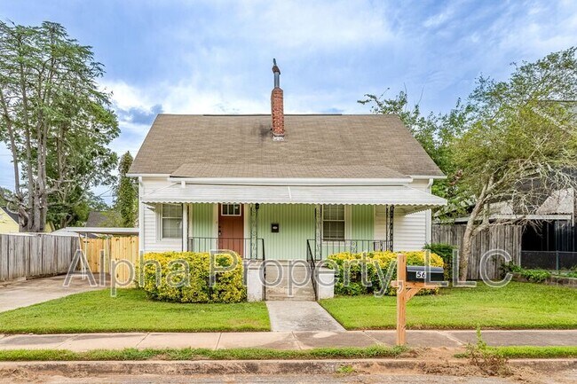 Building Photo - 56 Hutchins St