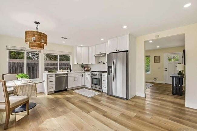 Photo - 8921 Revelstoke Way