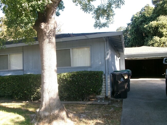 Building Photo - 3367 Providence Way Unit 3367
