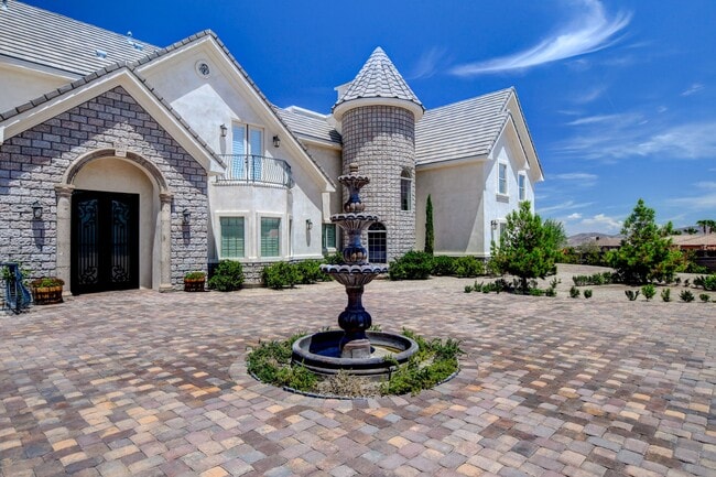 Photo - 1111 Christian Rd