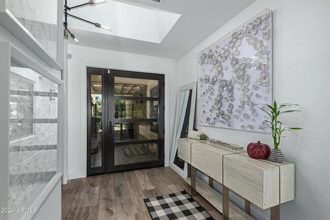 Photo - 4830 N 65th St