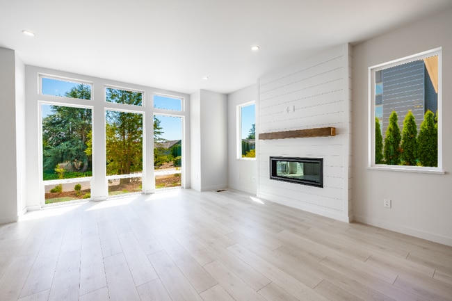 Photo - 5538 Salish Rd