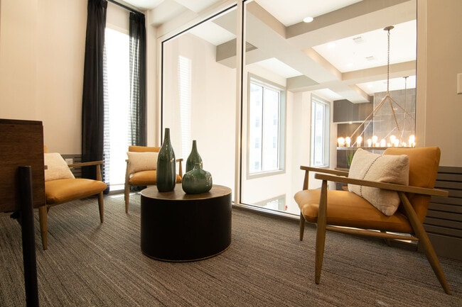 The Ravelle at Ridgeview apartments — community photo